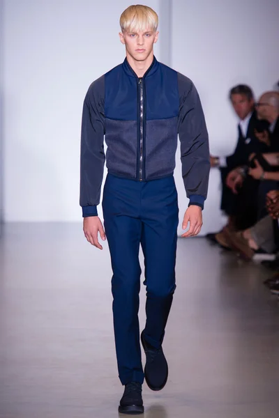 Look 1